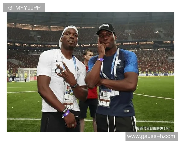 足球明星赌博视频曝光引发舆论热议球迷们对偶像的信任受到考验