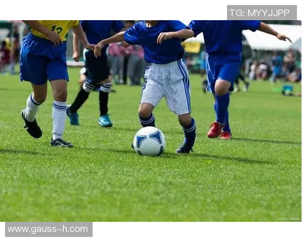 杨娜专访:从绿茵场到人生舞台的足球旅程回顾与展望 杨娜专访:从绿茵场到人生舞台的足球旅程回顾与展望
