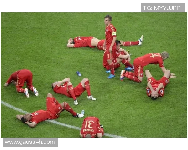 足球明星布莱克精彩瞬间全景展示及其个人魅力图片合集 足球明星布莱克精彩瞬间全景展示及其个人魅力图片合集